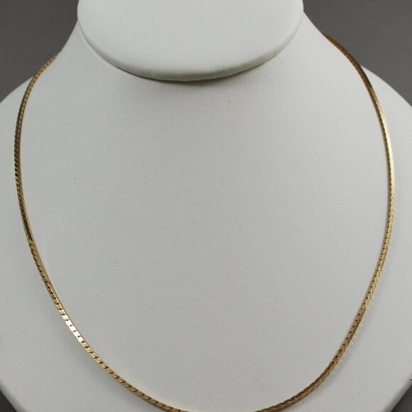 1983 Avon Polished Strands Neckchain in Goldtone - Picture 5 of 6